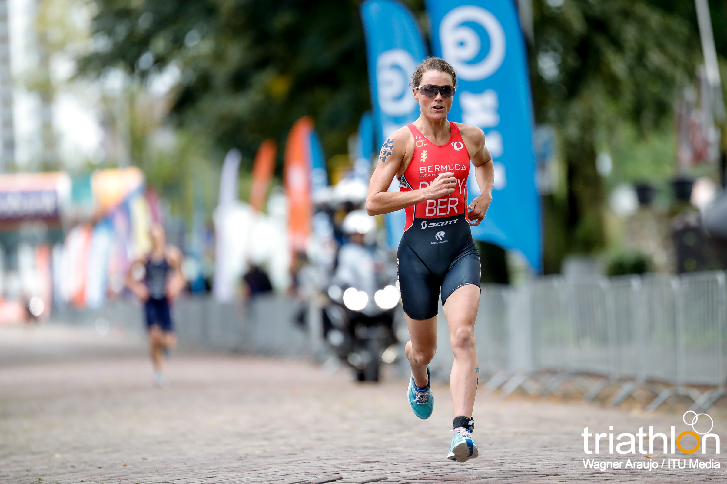 flora duffy running in rotterdam